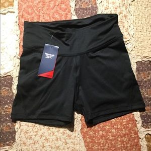 NWT Reebok size medium high rise hot shorts!
